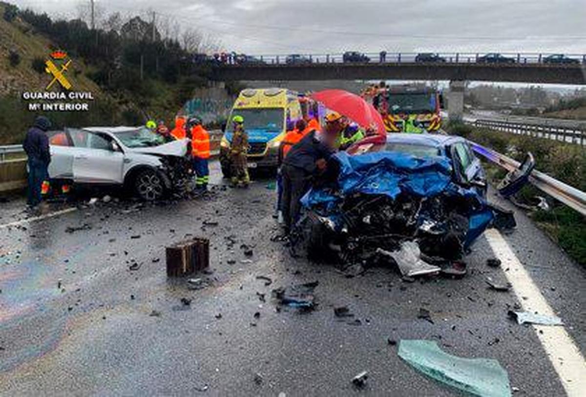 Aparatoso accidente con un hombre fallecido en la A-52 a su paso por Salvaterra de Miño