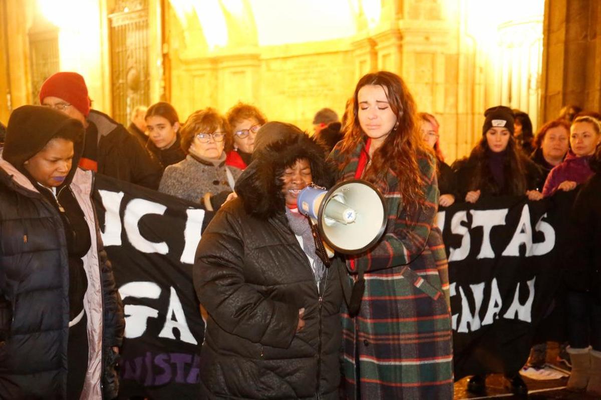 La madre de la víctima emitió un desgarrador mensaje durante la concentración de este domingo. ALMEIDA