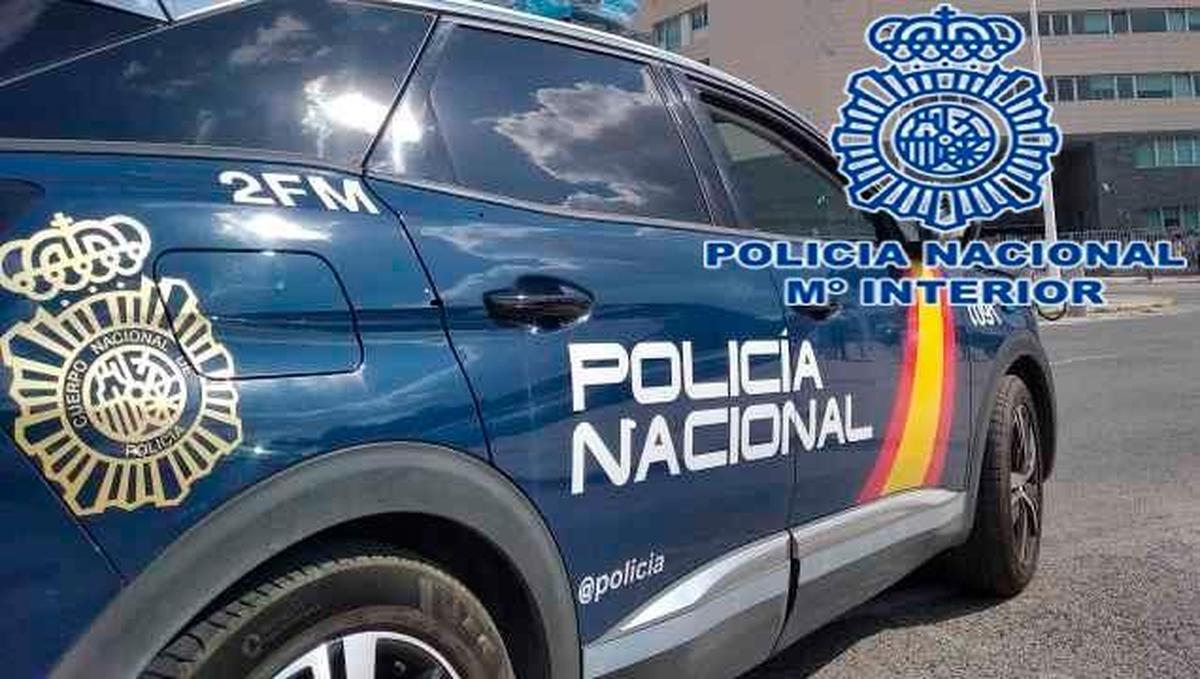 Un vehículo de la Policía Nacional