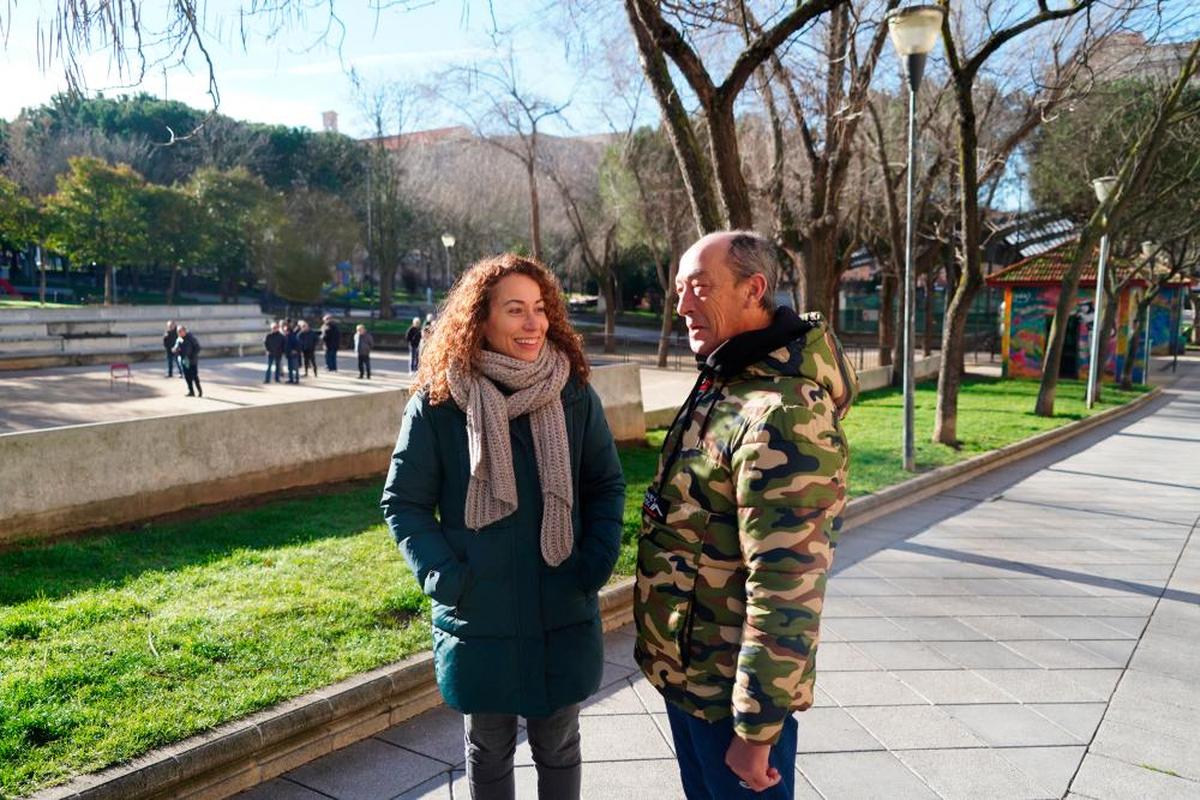 Felipe Barona, junto a su asistente personal, Elena Andrés.