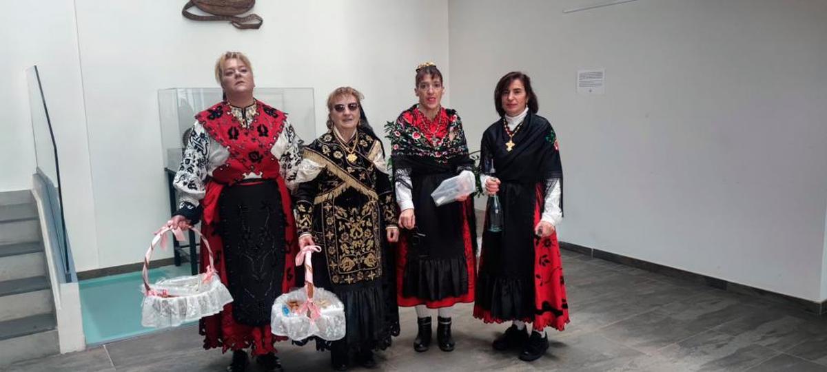 Celebración de Santa Águeda en Cespedosa de Tormes | TEL