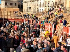 Numeroso público en la Plaza Mayor de Ciudad Rodrigo