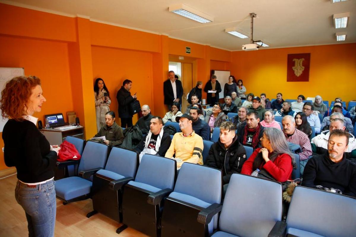 Ana Suárez, durante la inauguración de los cursos.