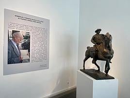 La exposición de Venancio Blanco expuesta en el palacio de La Salina.