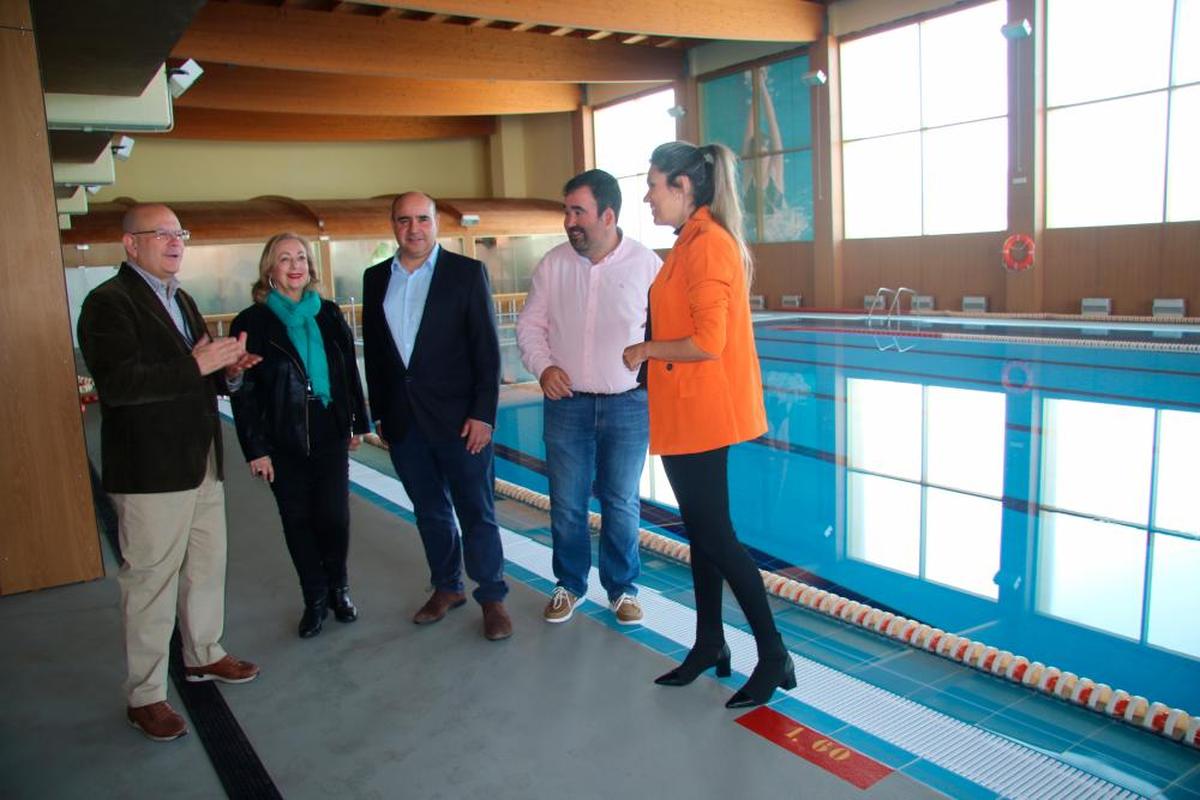 Fernando Martínez, Ángeles Giménez, Buenaventura Recio, Antonio Cabezas e Isabel Sánchez.