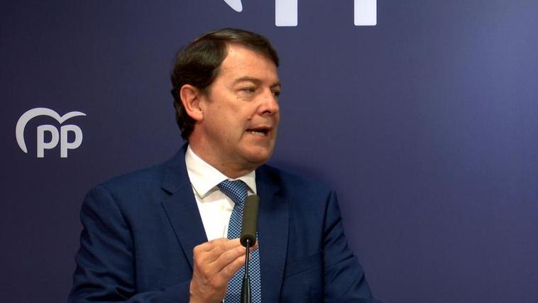 Mañueco se pone un “aprobado con nota” tras su primer año de gobierno con Vox