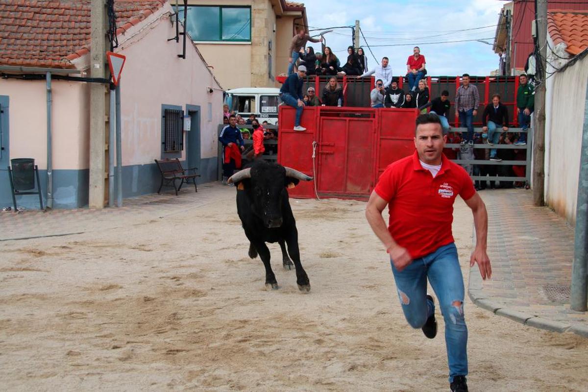 Un mozo en el festejo del Toro del Cajón del año pasado