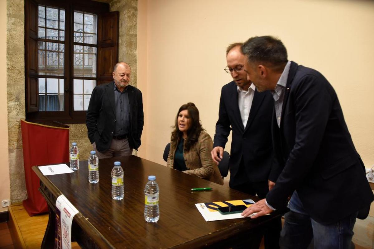 Gándara, Muriel, Iglesias y Carpio ayer en la Casa de Cultura.