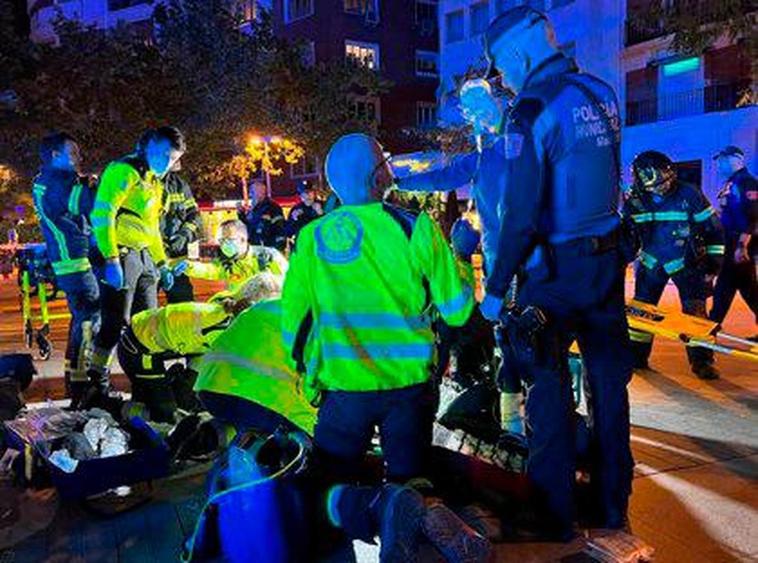 Dos fallecidos y diez heridos en un incendio en un restaurante céntrico de Madrid