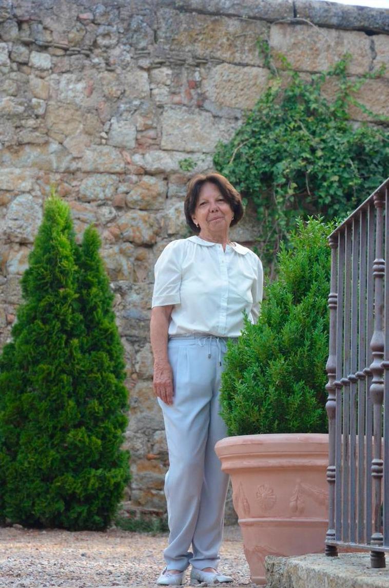 Ana de Rojas: “Creemos que es hija de un portugués llamado Rui, amigo de Charo, que aparecía y desaparecía y era guapísimo”