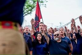Grupos falangistas en el cementerio de San Isidro