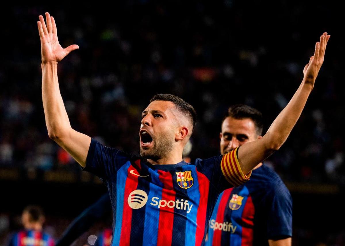 Jordi Alba celebra el gol.