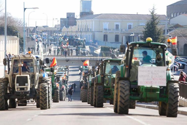 Ojo al tráfico en Salamanca este miércoles: Los ganaderos se manifiestan con sus vehículos