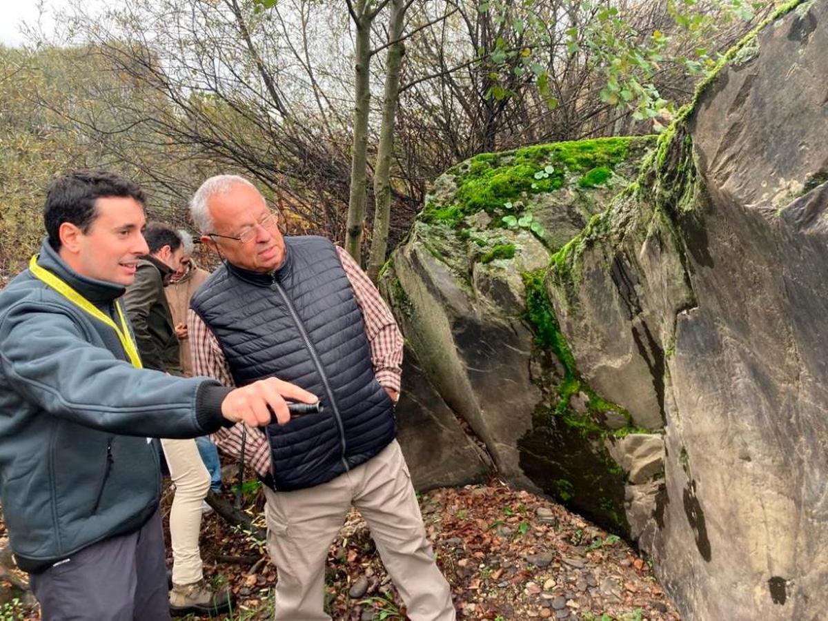 El consejero de Cultura Gonzalo Santonja en una visita reciente.