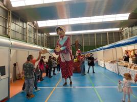 Artesano alfarero en la pasada edición de la feria macoterana