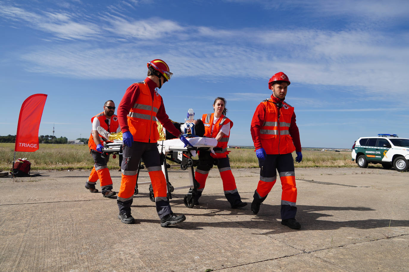 Las espectaculares imágenes del simulacro de accidente en Matacán