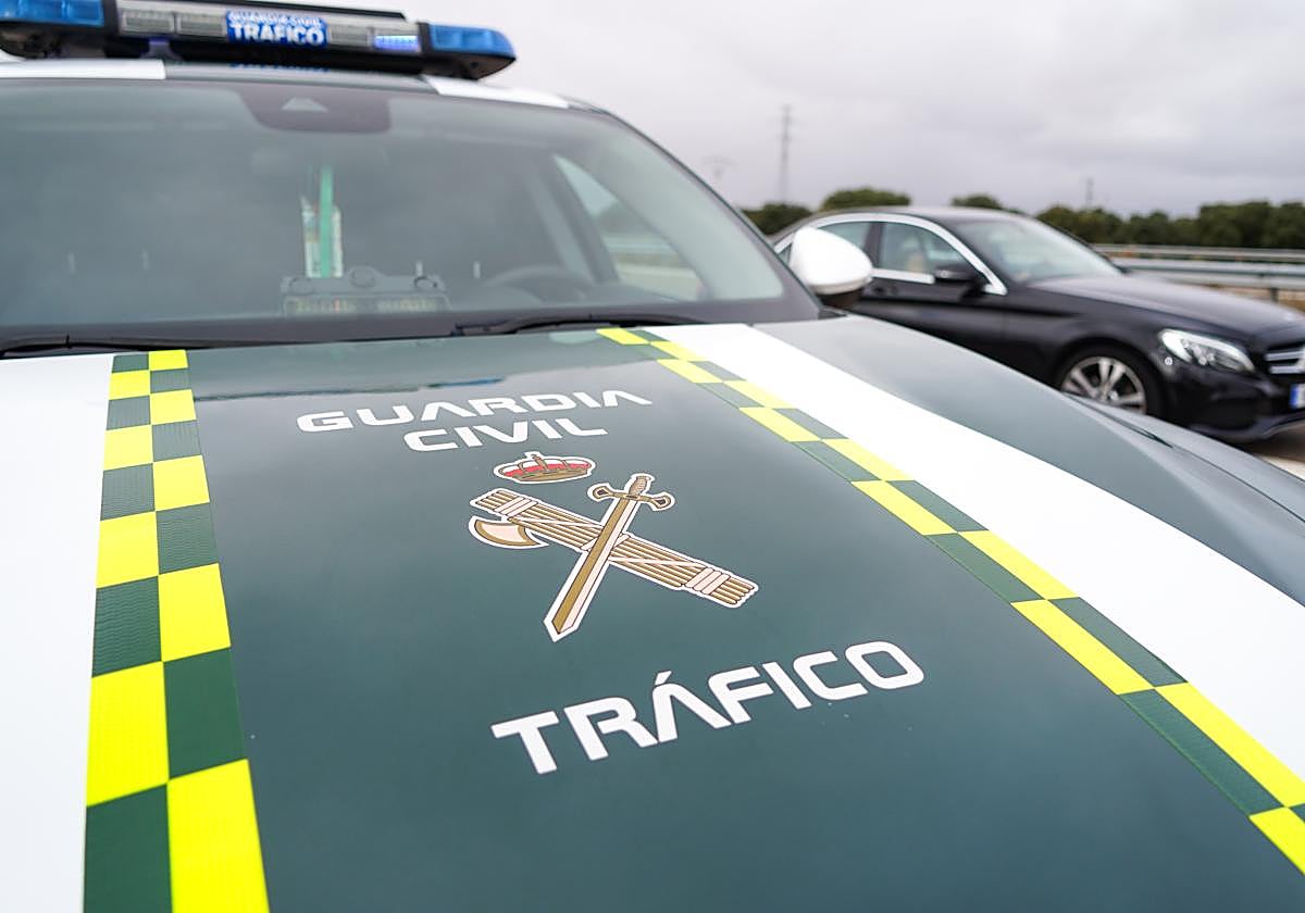 Una imagen de archivo de un coche de la Guardia Civil.