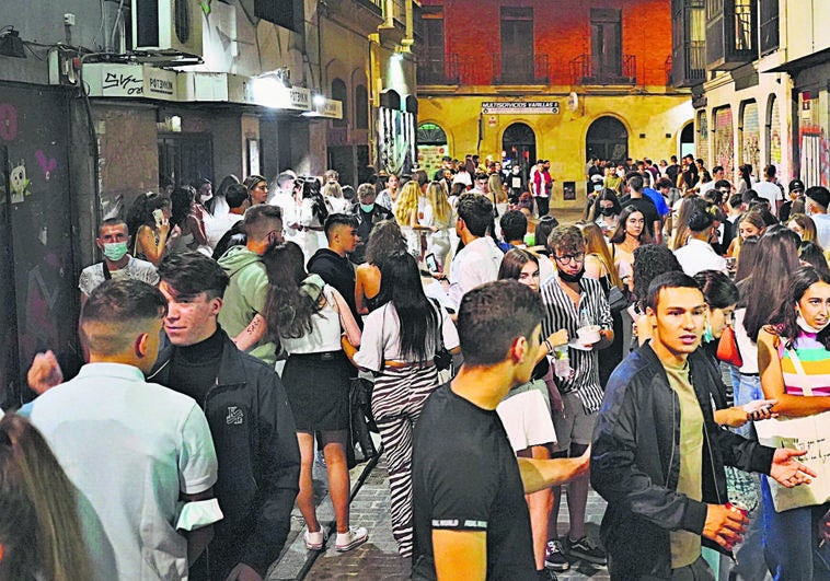 Los candidatos responden: ¿Qué harán para acabar con los ruidos en las zonas de fiesta?