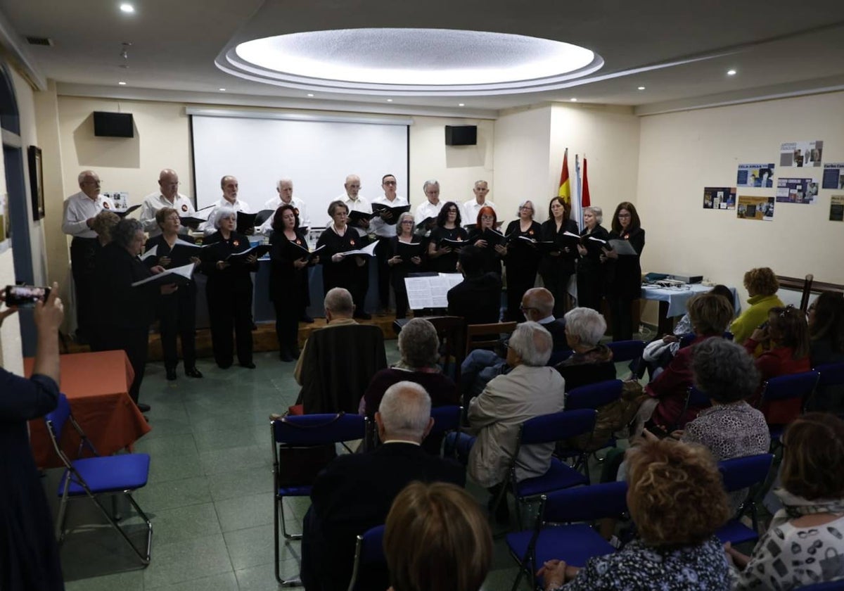 Así se ha celebrado el Día de las Letras Gallegas en el Centro Gallego de Salamanca