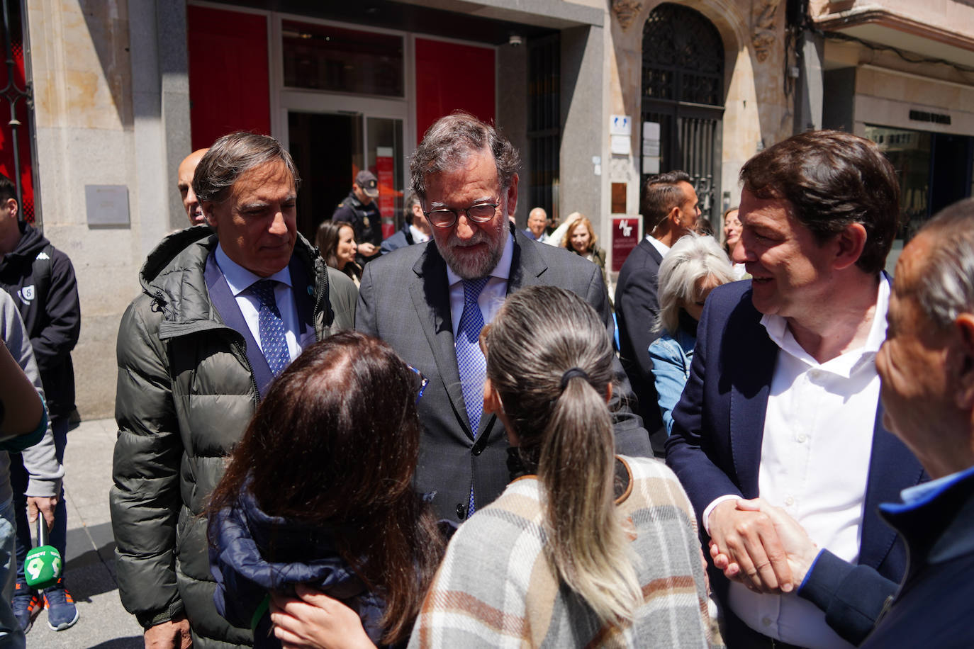 Mariano Rajoy se da un baño de masas en Salamanca