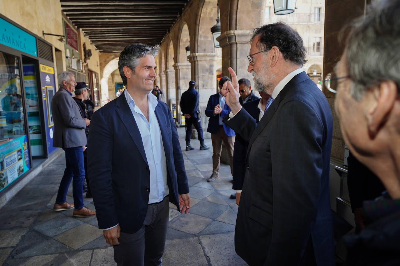 Mariano Rajoy se da un baño de masas en Salamanca