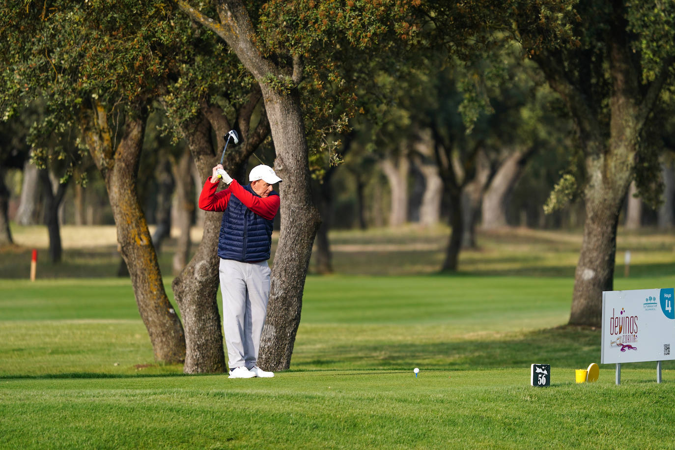 Gran ambiente, sol y mucho golf en La Valmuza