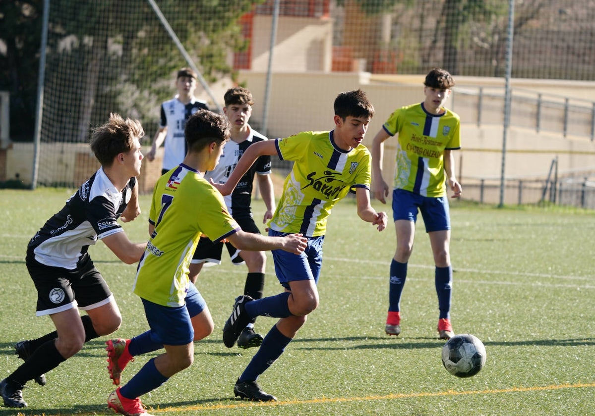 Un choque de esta temporada del cadete del Helmántico.