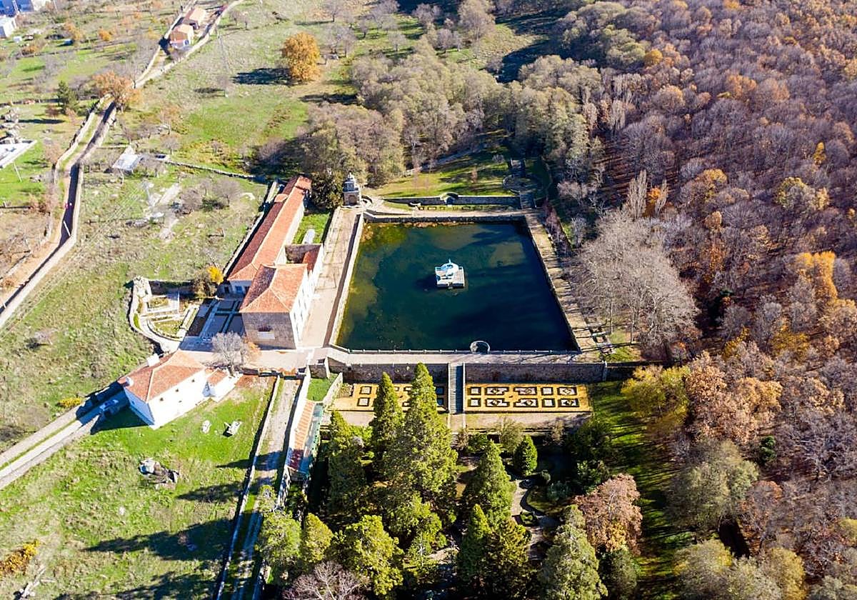 Una vista panorámica del jardín de El Bosque.