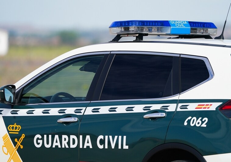 Dos heridos tras un accidente entre una furgoneta y dos turismos en Villares de la Reina