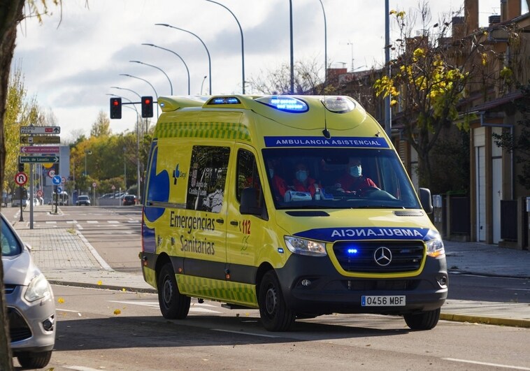 Una ambulancia trasladó al supuesto herido al hospital