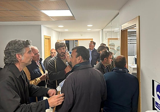 Una imagen del mercado en la mañana de este lunes.