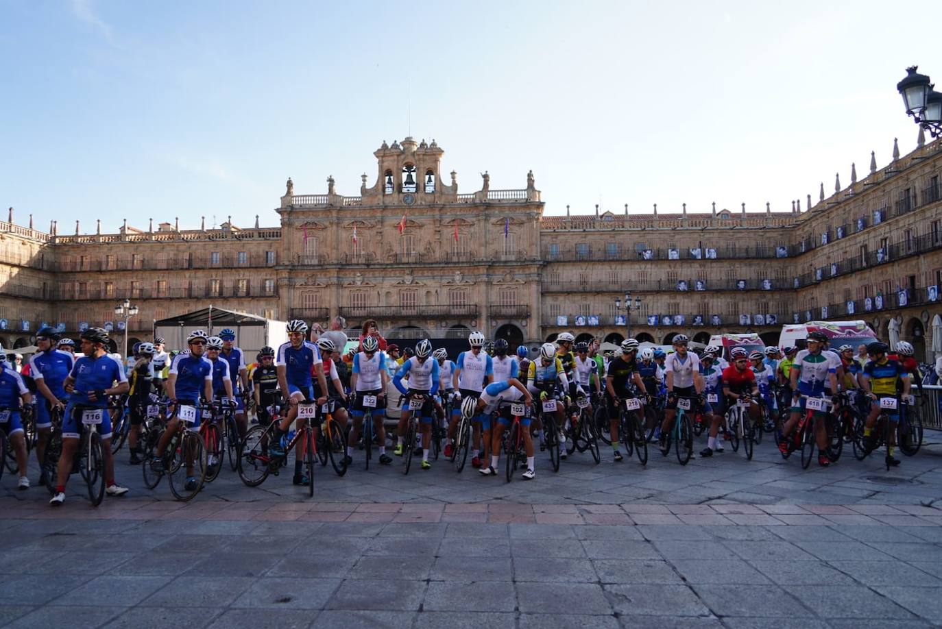 Médicos de toda España participan en un campeonato de ciclismo en Salamanca