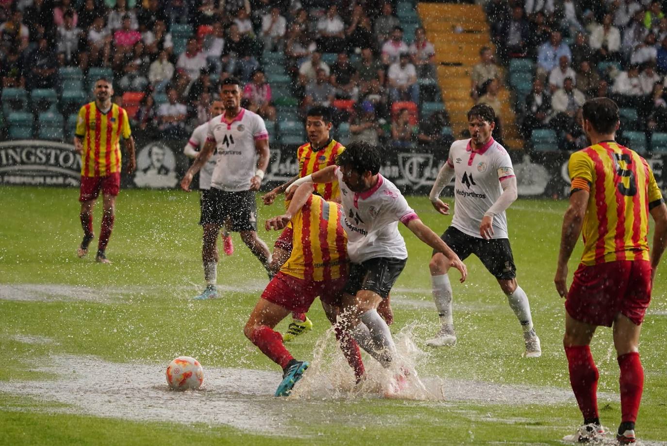 Las mejores imágenes del partido del Salamanca en el Helmántico