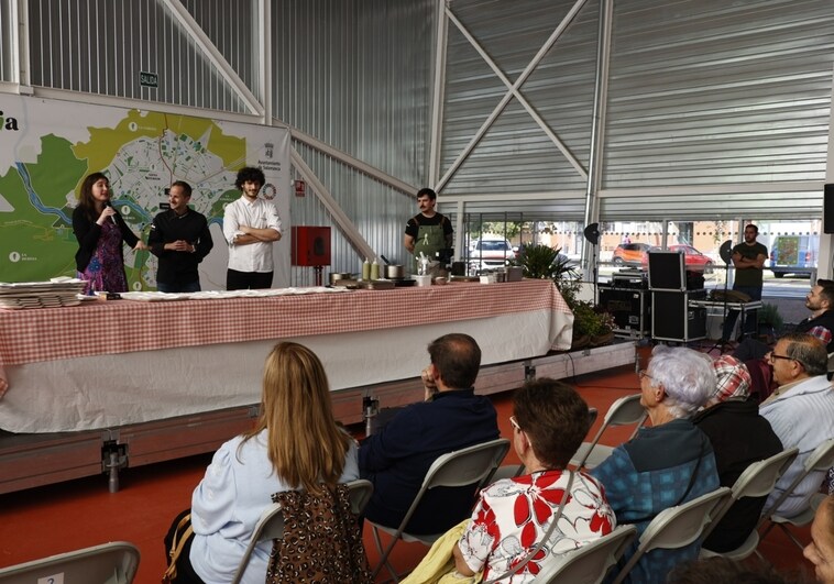 Un momento del taller gastronómico celebrado el pasado viernes dentro de la Semana Savia.
