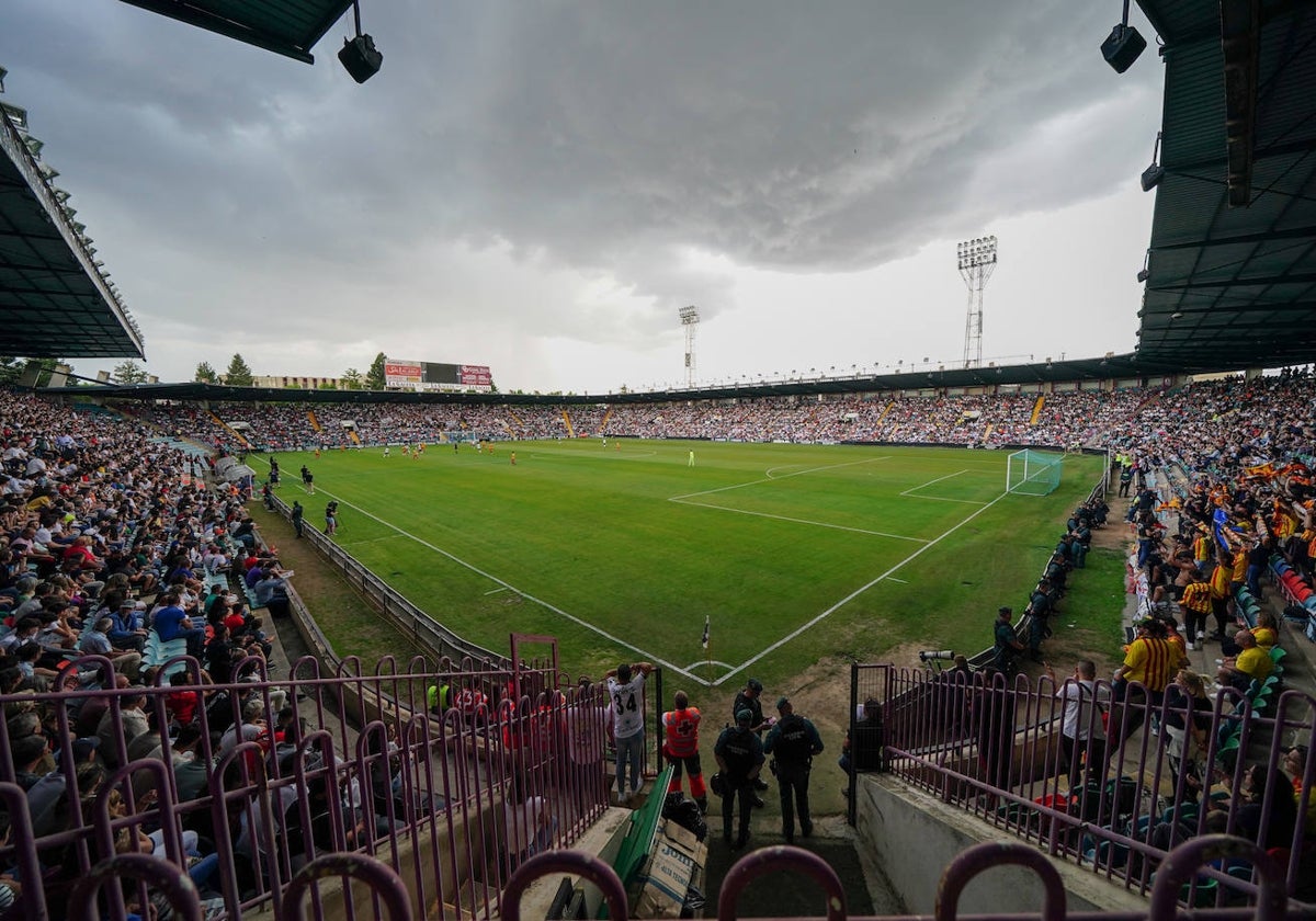 ¿Cree que el abaratamiento de los abonos provocará un crecimiento significativo de los aficionados al Salamanca UDS?