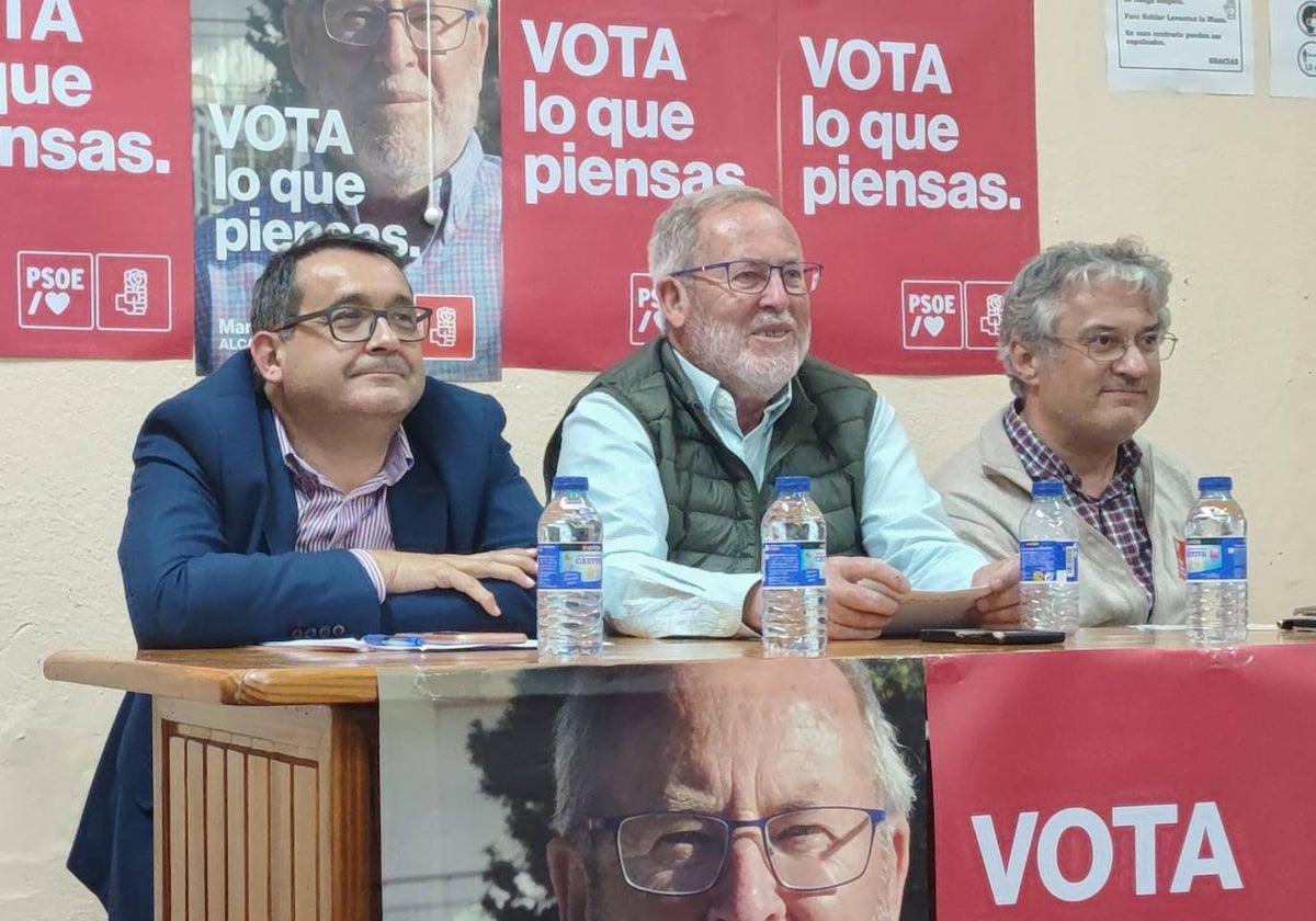 El PSOE, con Manuel Santos (c), fue la lista más votada en Lumbrales.