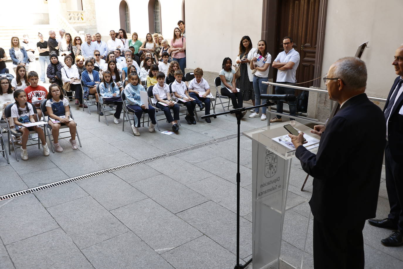 El concurso de dibujo &#039;Venancio Blanco&#039; premia a 30 escolares