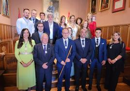 El alcalde, Marcos Iglesias (en el centro), con los concejales de la nueva Corporación municipal de Ciudad Rodrigo.