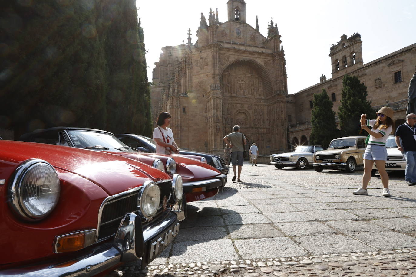 Los coches antiguos del Classic Cars Tour toman Salamanca