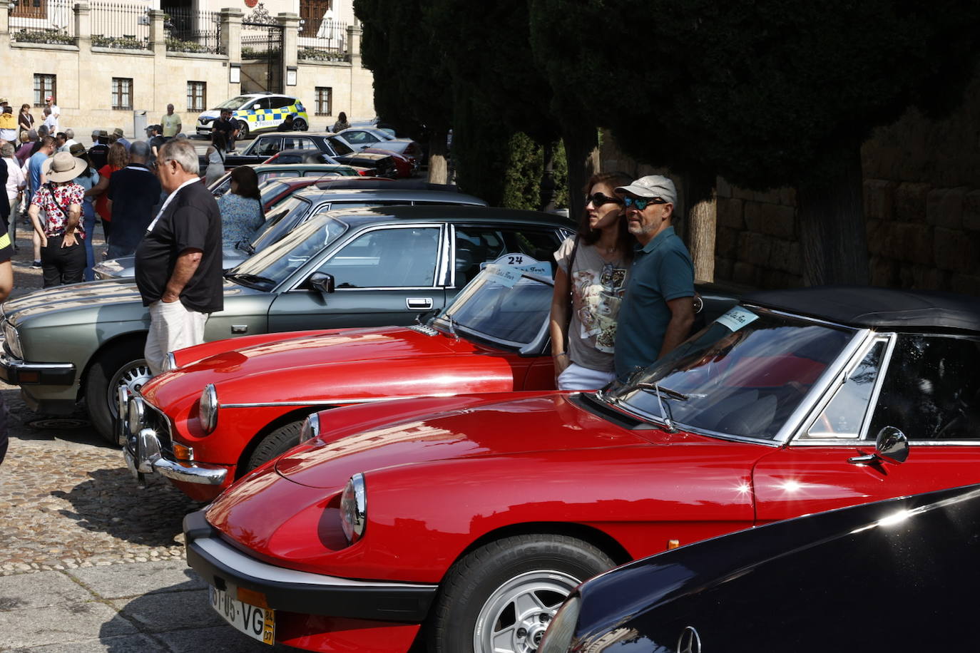 Los coches antiguos del Classic Cars Tour toman Salamanca