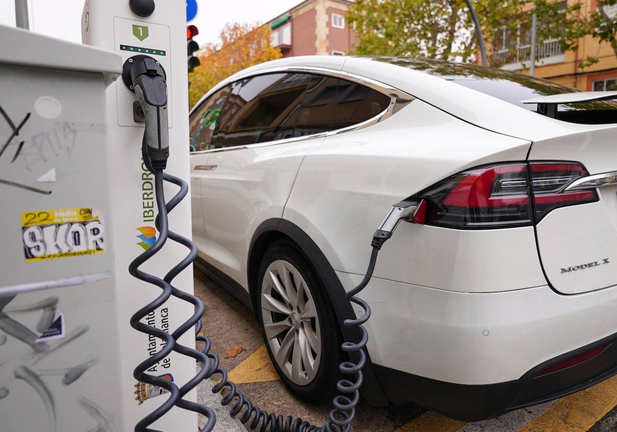 Vehículo eléctrico en la ciudad de Salamanca.