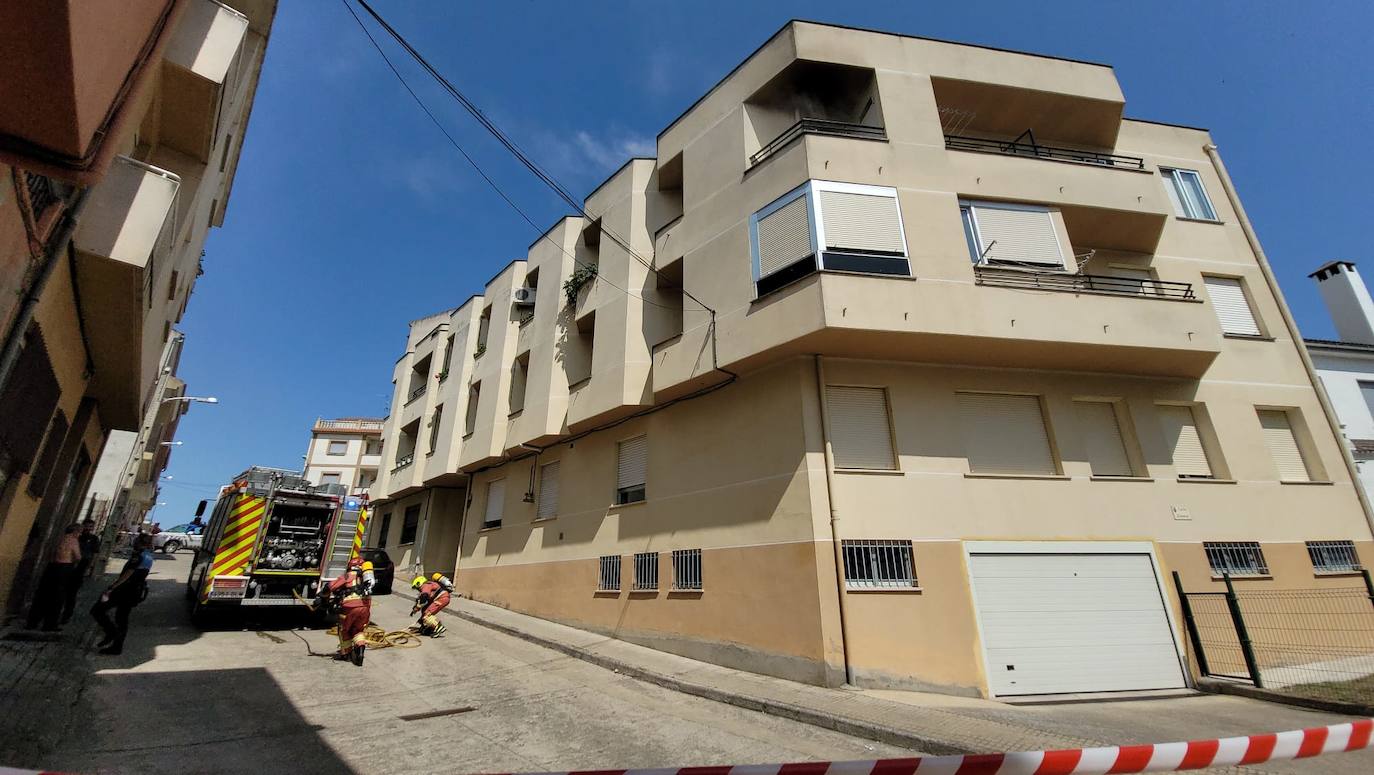 Un hombre de 89 años herido en un incendio de un tercer piso en Ciudad Rodrigo