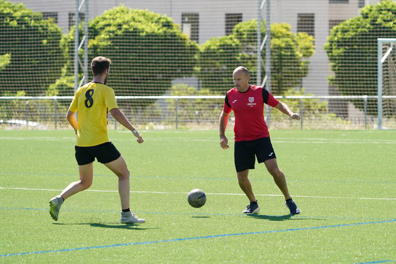 Mateu Lahoz impone justicia en el Torneo ADCAS: empate final y dos campeones