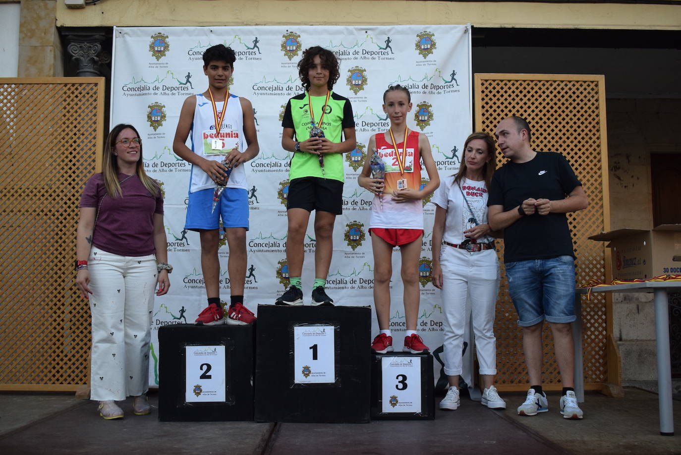 Las mejores imágenes de la V Carrera Nocturna Villa de Alba de Tormes