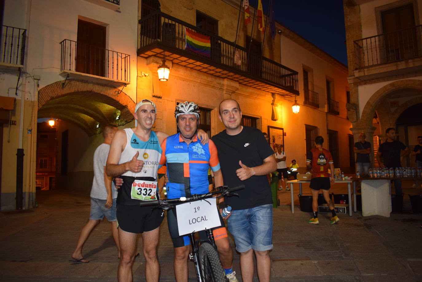 Las mejores imágenes de la V Carrera Nocturna Villa de Alba de Tormes