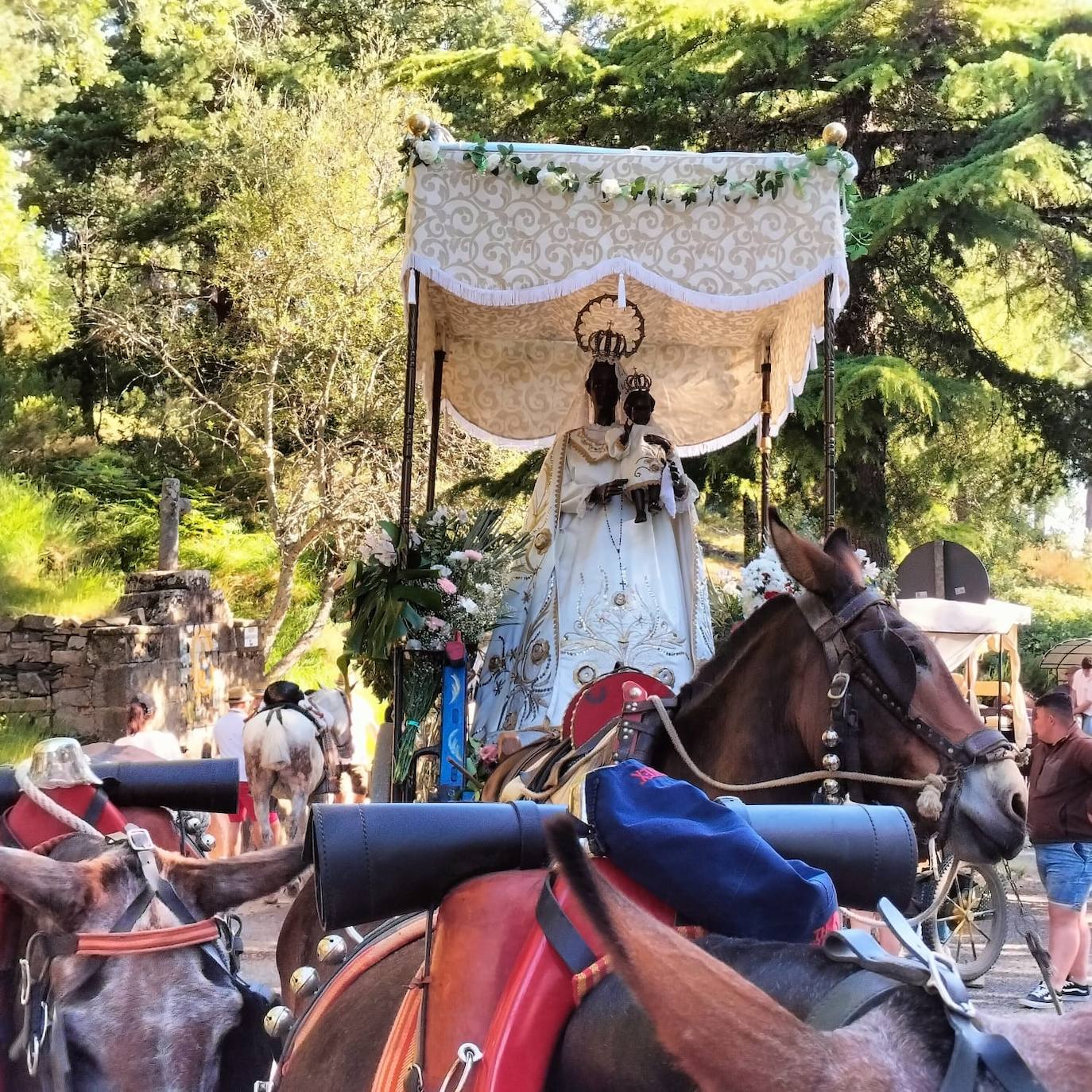 La XXIX Romería de la Peña de Francia de Ciudad Rodrigo alcanza el Risco Mariano