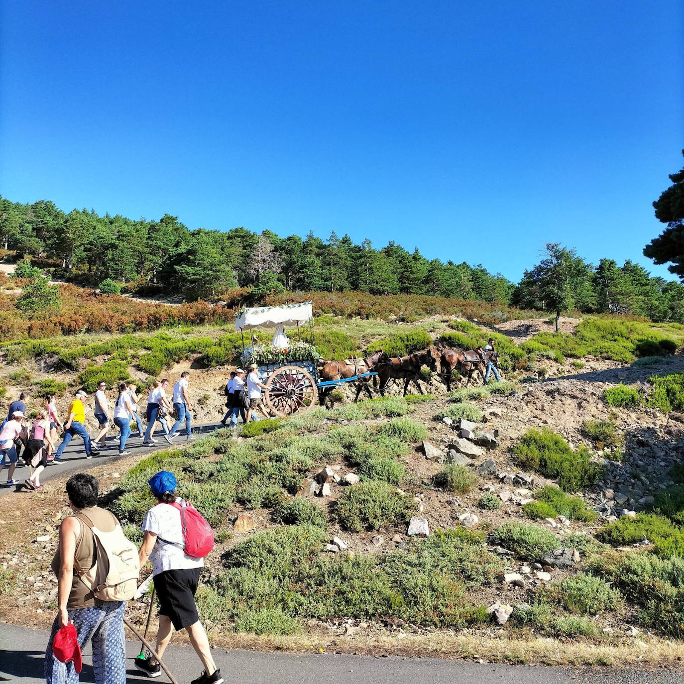 La XXIX Romería de la Peña de Francia de Ciudad Rodrigo alcanza el Risco Mariano