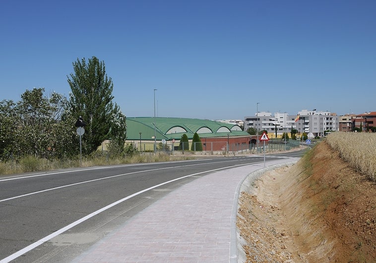 Finalizada la obra de la carretera que une Carbajosa con Albahonda y Navahonda