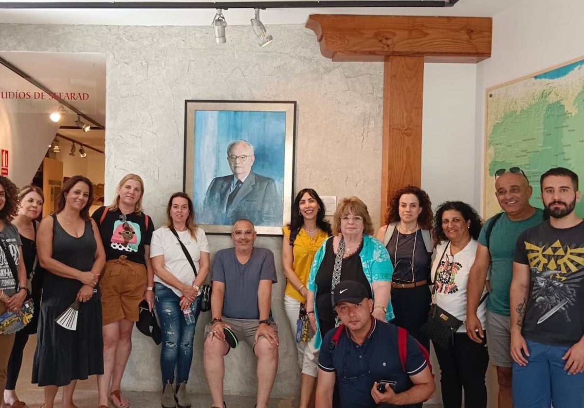 El concejal de Educación recibió a los visitantes en el Museo Judío David Melul.