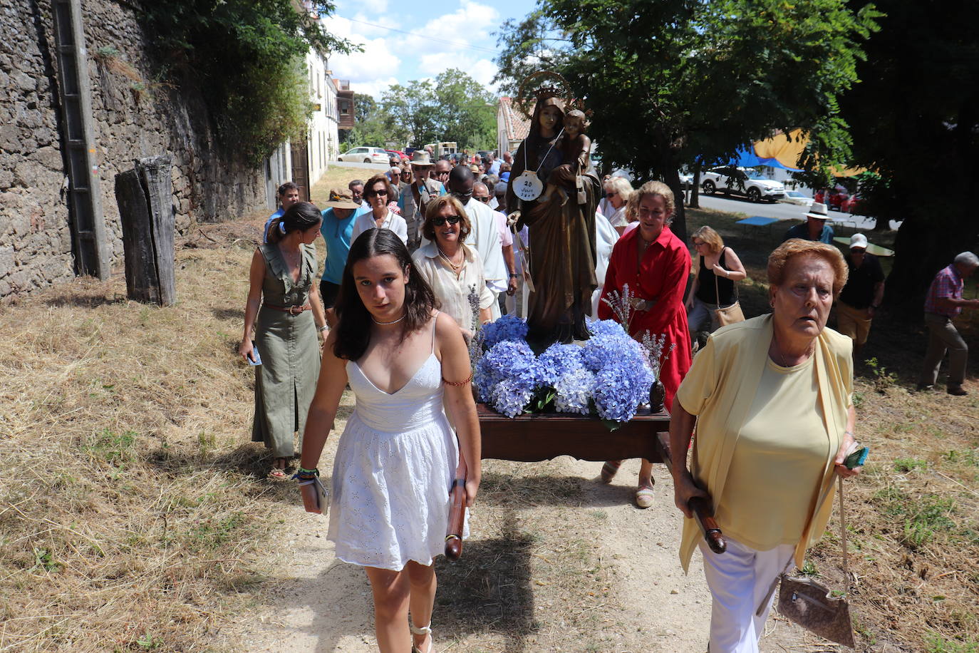 La Virgen peregrina y marinera que cruza la Vía de la Plata